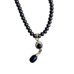 Navy Pearl Necklace with pendant | Vintage Style